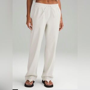 NWOT Lululemon Luxtreme Mid-Rise Straight-Leg Trouser Trench bone